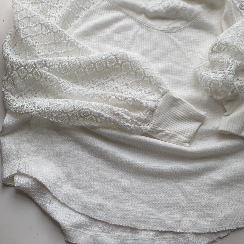 Free People romantic top - Picture 6 of 9